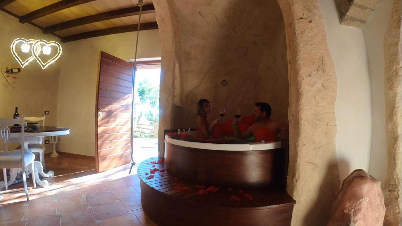 Il Giardino dei Flintstones B&B Cerveteri Exterior foto