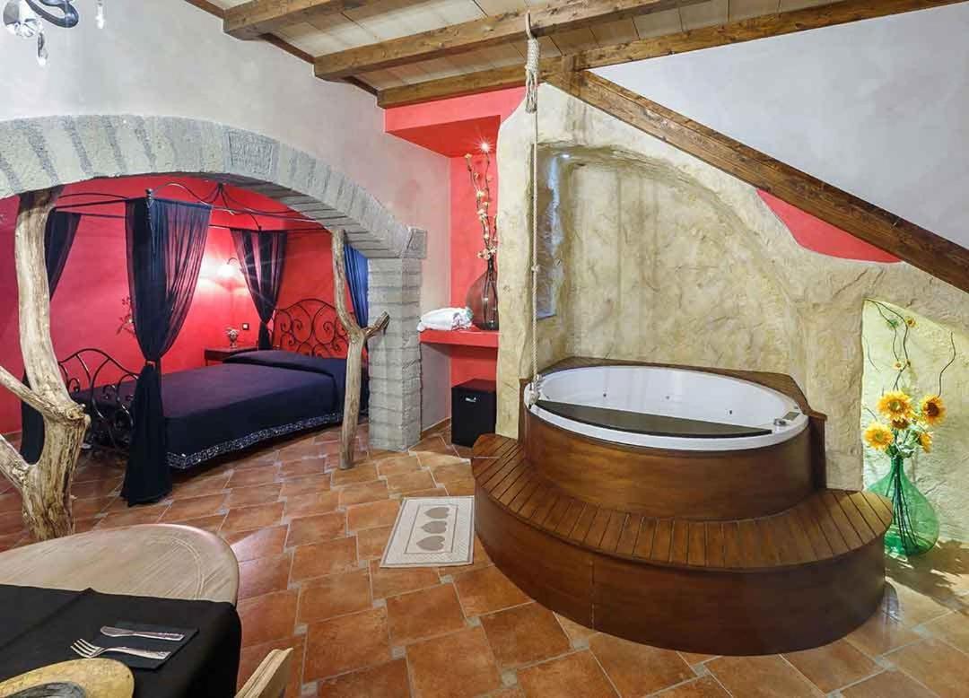 Il Giardino dei Flintstones B&B Cerveteri Exterior foto