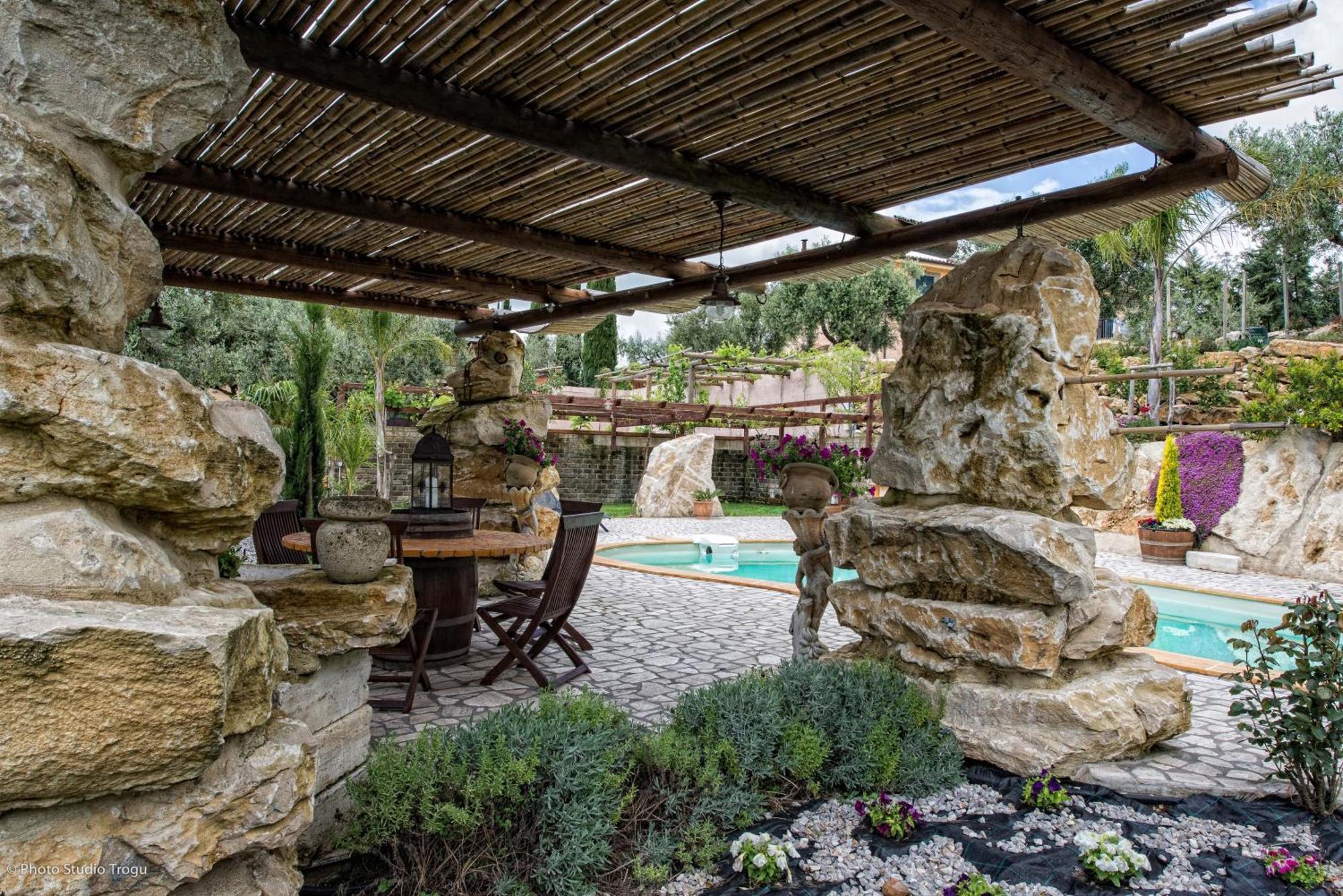 Il Giardino dei Flintstones B&B Cerveteri Exterior foto