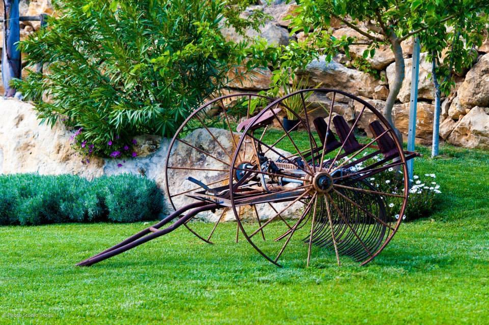 Il Giardino dei Flintstones B&B Cerveteri Exterior foto
